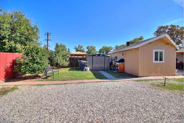 1345 Teresa St, Modesto, CA 95350