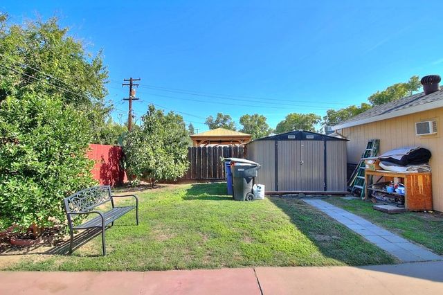 1345 Teresa St, Modesto, CA 95350