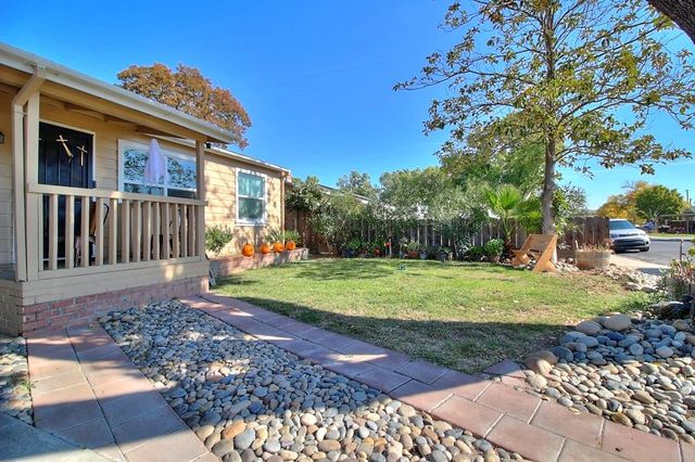 1345 Teresa St, Modesto, CA 95350