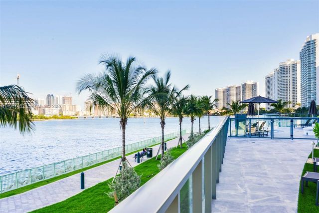 3250 NE 188th Street 404, Aventura, FL 33180