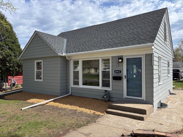 6913 Russell Avenue S, Richfield, MN 55423