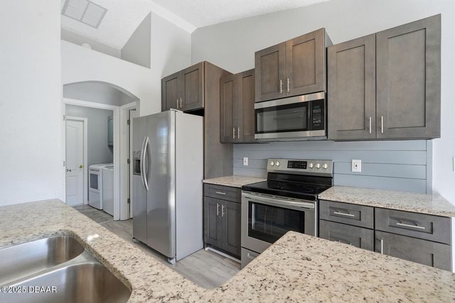 12 Katrina Court, Palm Coast, FL 32164