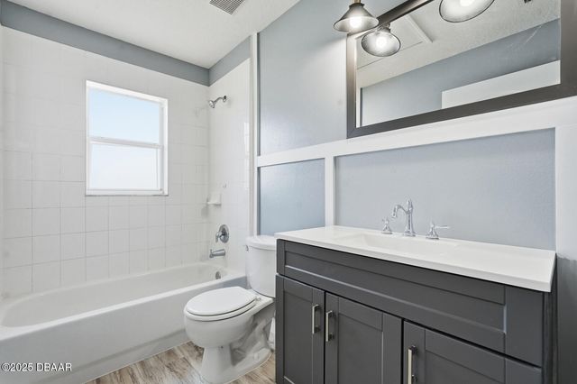 12 Katrina Court, Palm Coast, FL 32164