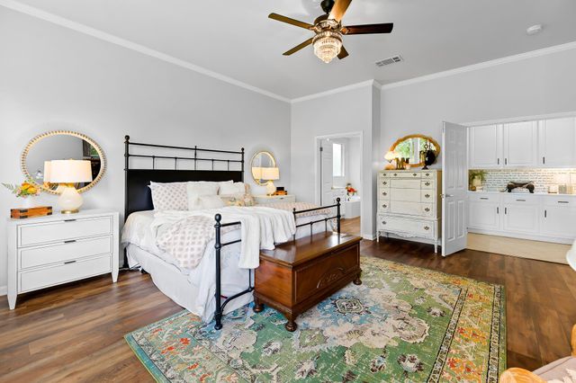 109 Blacksmiths DR, Georgetown, TX 78633