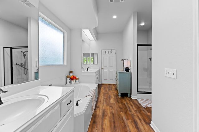 109 Blacksmiths DR, Georgetown, TX 78633