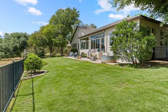 109 Blacksmiths DR, Georgetown, TX 78633