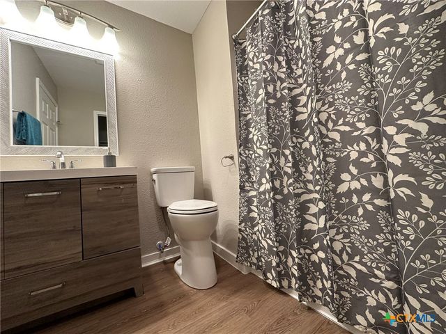 123 Poolside Drive, Canyon Lake, TX 78133