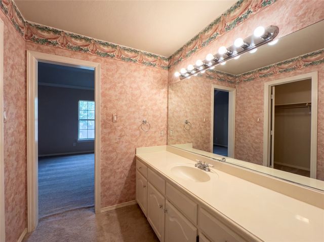 2533 Vista Creek Court, Garland, TX 75044