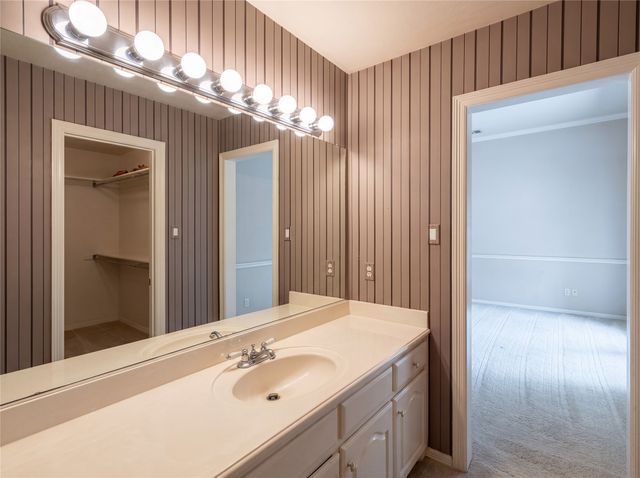 2533 Vista Creek Court, Garland, TX 75044