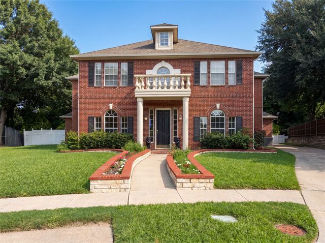 2533 Vista Creek Court, Garland, TX 75044