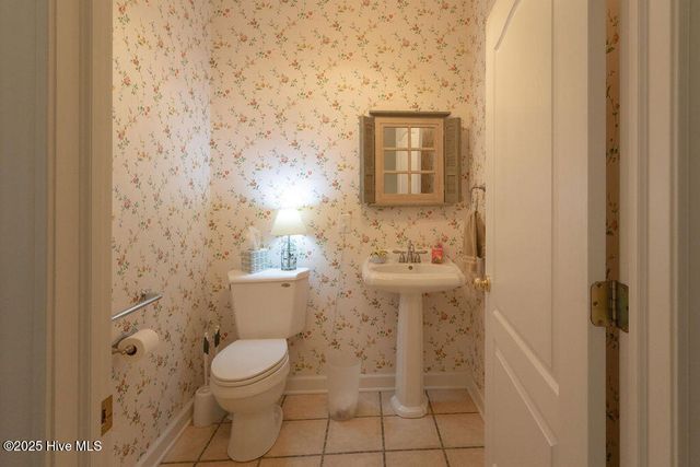 2051 Nixonton Road, Elizabeth City, NC 27909