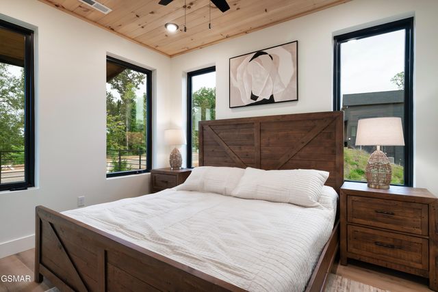 1226 Reedmont Way, Sevierville, TN 37876