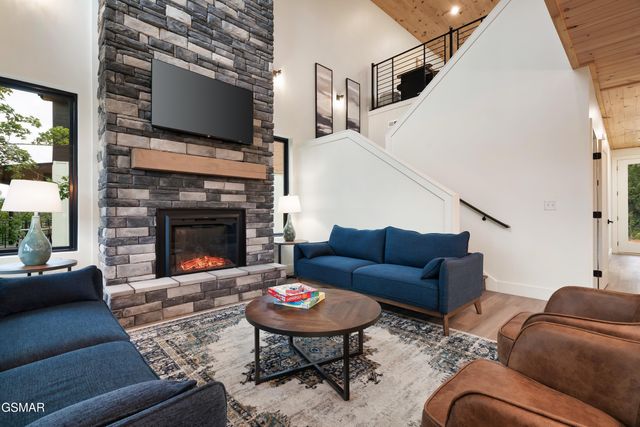 1226 Reedmont Way, Sevierville, TN 37876