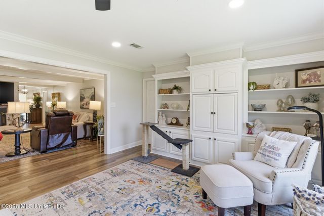 376 W Lake Road, Hattiesburg, MS 39402