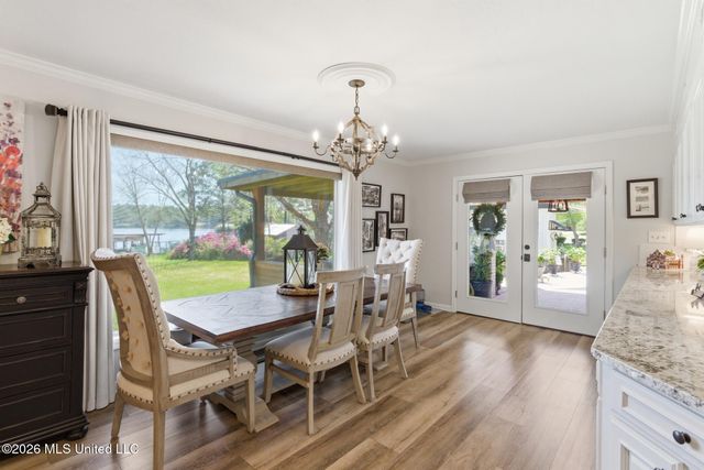 376 W Lake Road, Hattiesburg, MS 39402