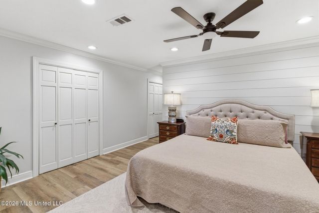 376 W Lake Road, Hattiesburg, MS 39402