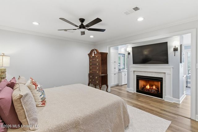 376 W Lake Road, Hattiesburg, MS 39402