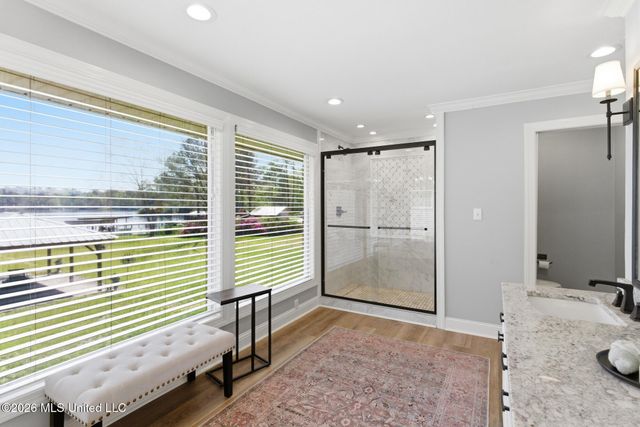 376 W Lake Road, Hattiesburg, MS 39402