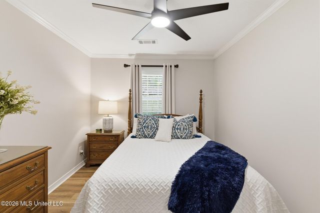 376 W Lake Road, Hattiesburg, MS 39402