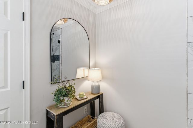 376 W Lake Road, Hattiesburg, MS 39402