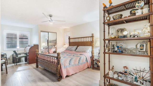6353 Royal Manor Circle, Delray Beach, FL 33484