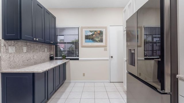 6353 Royal Manor Circle, Delray Beach, FL 33484