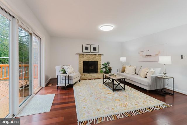 4664 BRADDOCK GREEN CT, Fairfax, VA 22032