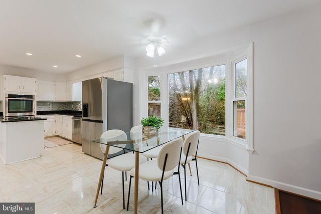 4664 BRADDOCK GREEN CT, Fairfax, VA 22032