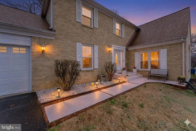 4664 BRADDOCK GREEN CT, Fairfax, VA 22032