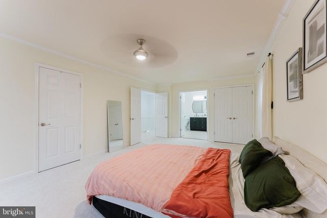 4664 BRADDOCK GREEN CT, Fairfax, VA 22032