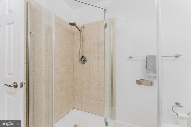 4664 BRADDOCK GREEN CT, Fairfax, VA 22032