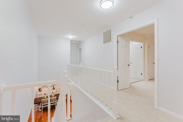 4664 BRADDOCK GREEN CT, Fairfax, VA 22032