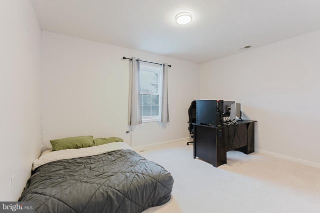 4664 BRADDOCK GREEN CT, Fairfax, VA 22032