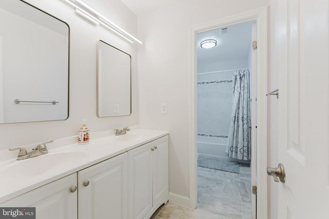 4664 BRADDOCK GREEN CT, Fairfax, VA 22032