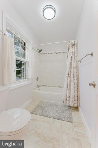 4664 BRADDOCK GREEN CT, Fairfax, VA 22032