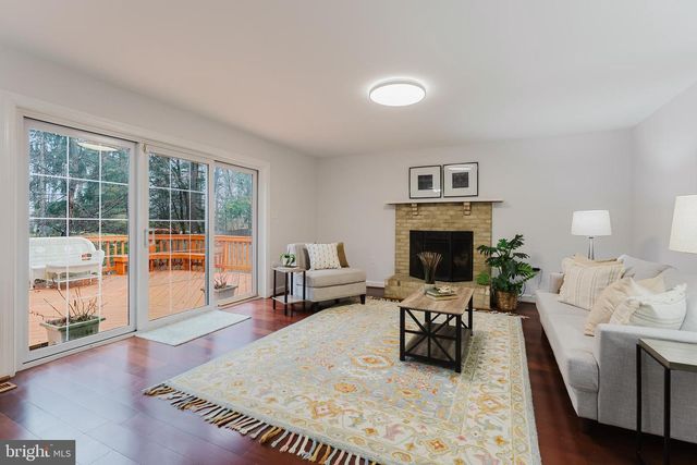 4664 BRADDOCK GREEN CT, Fairfax, VA 22032