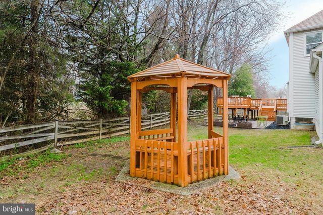 4664 BRADDOCK GREEN CT, Fairfax, VA 22032