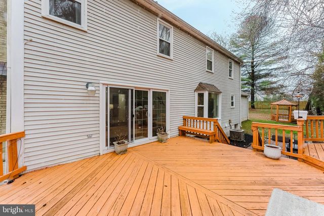 4664 BRADDOCK GREEN CT, Fairfax, VA 22032