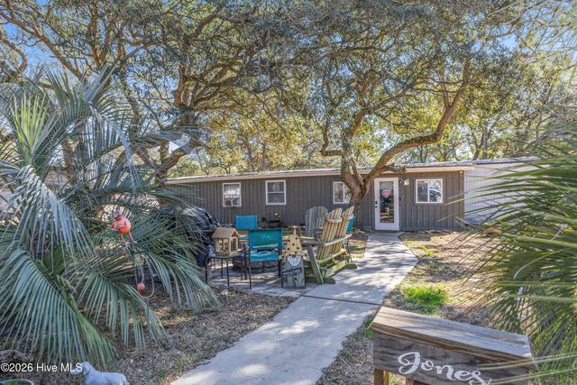 2749 White Street SW, Supply, NC 28462