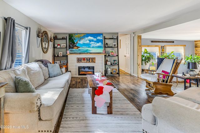 2749 White Street SW, Supply, NC 28462