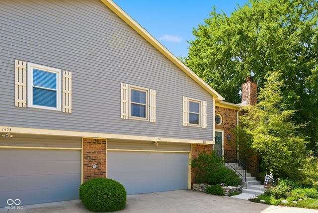 7455 Prairie Lake Drive, Indianapolis, IN 46256