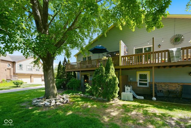 7455 Prairie Lake Drive, Indianapolis, IN 46256