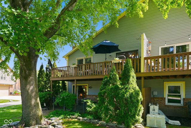 7455 Prairie Lake Drive, Indianapolis, IN 46256
