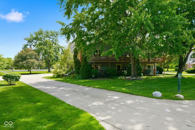 7455 Prairie Lake Drive, Indianapolis, IN 46256