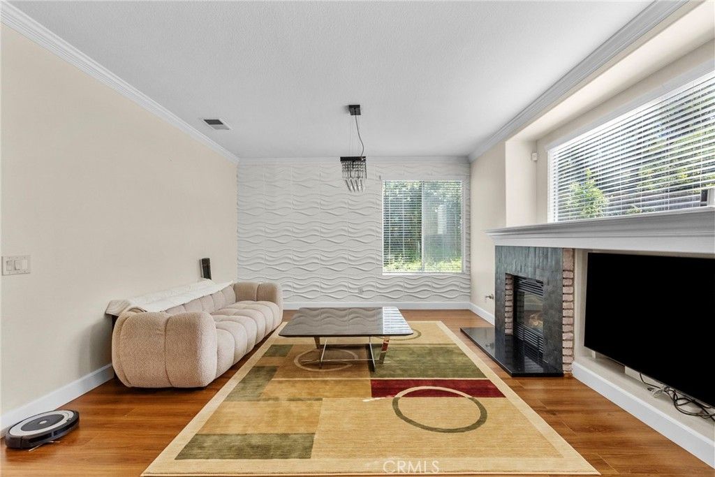 Image 7 of property listing at 23344 Timberlane, Valencia, CA 91354