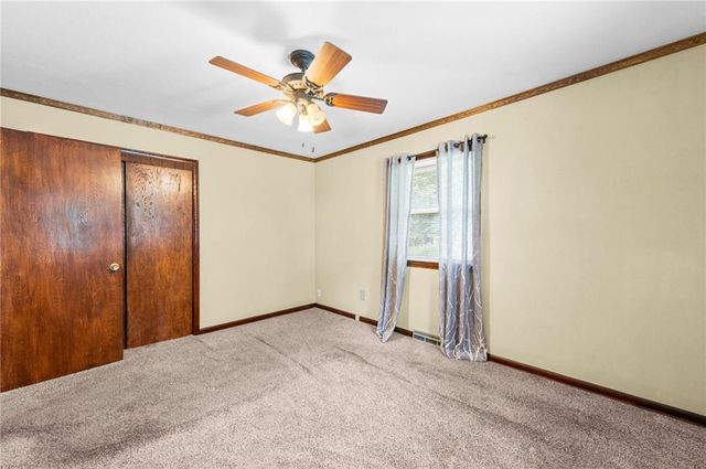 817 S Alexander Road, Independence, MO 64056