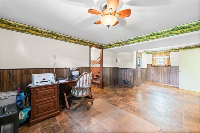 817 S Alexander Road, Independence, MO 64056