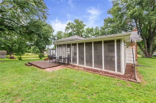 817 S Alexander Road, Independence, MO 64056