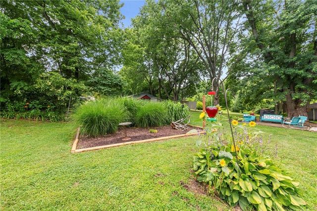 817 S Alexander Road, Independence, MO 64056