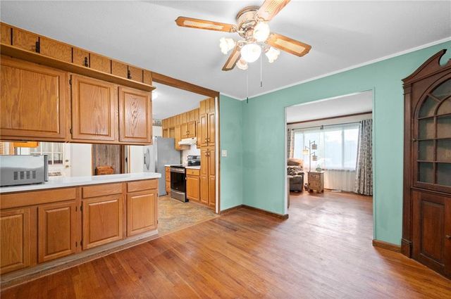 817 S Alexander Road, Independence, MO 64056